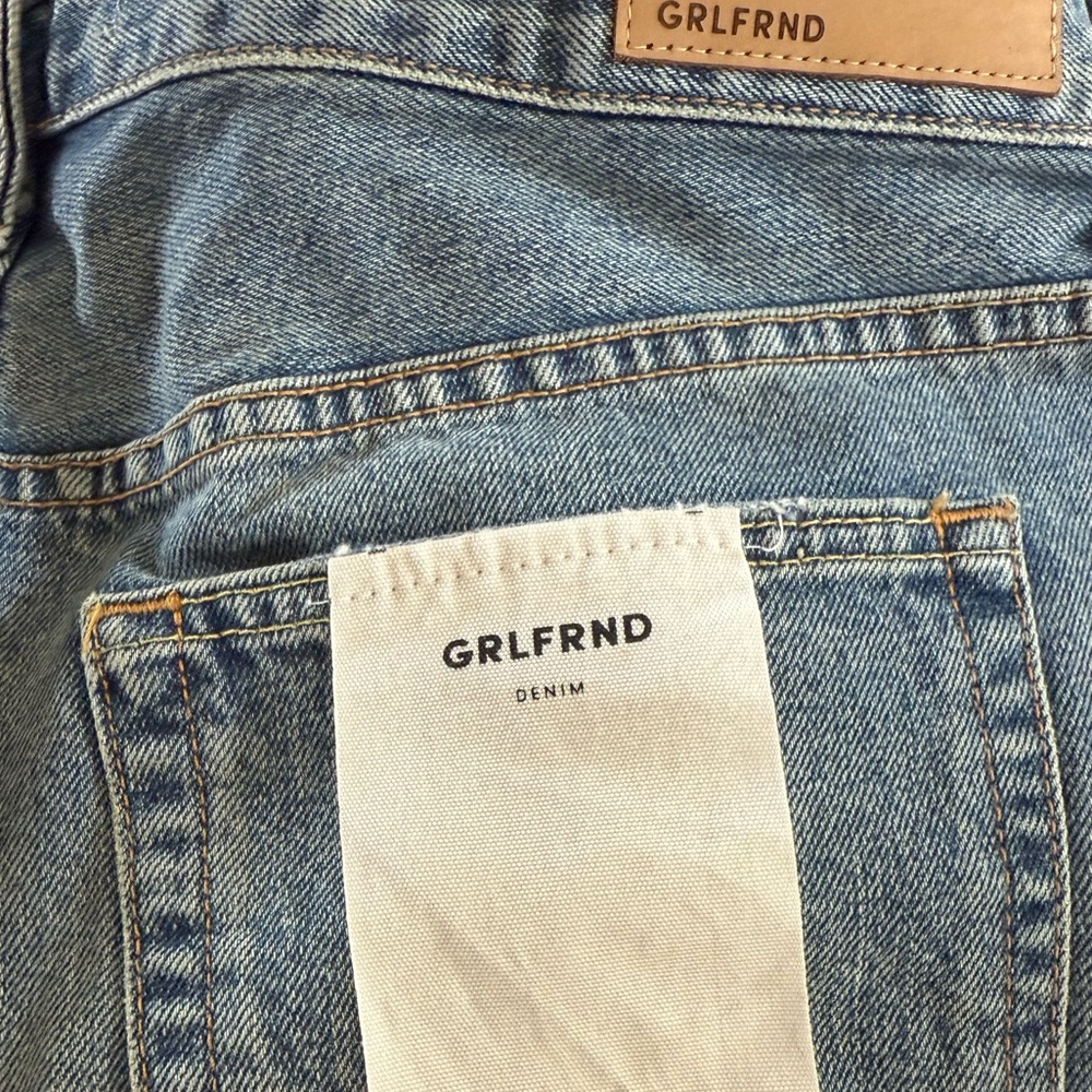 GRLFRND Cindy high rise cut off Jean Shorts in fleetwood patch work - Picture 3 of 7